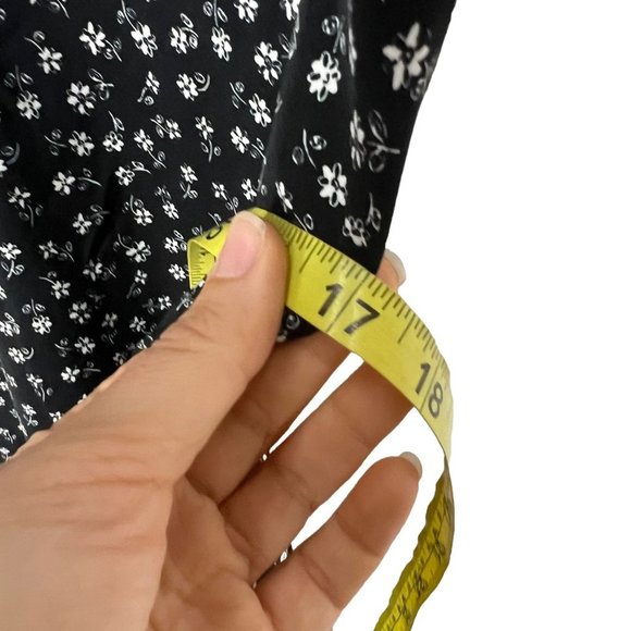 Vintage 90s Black White Micro Floral Short Sleeve Collared Knee Length Dress Sma - Picture 8 of 9